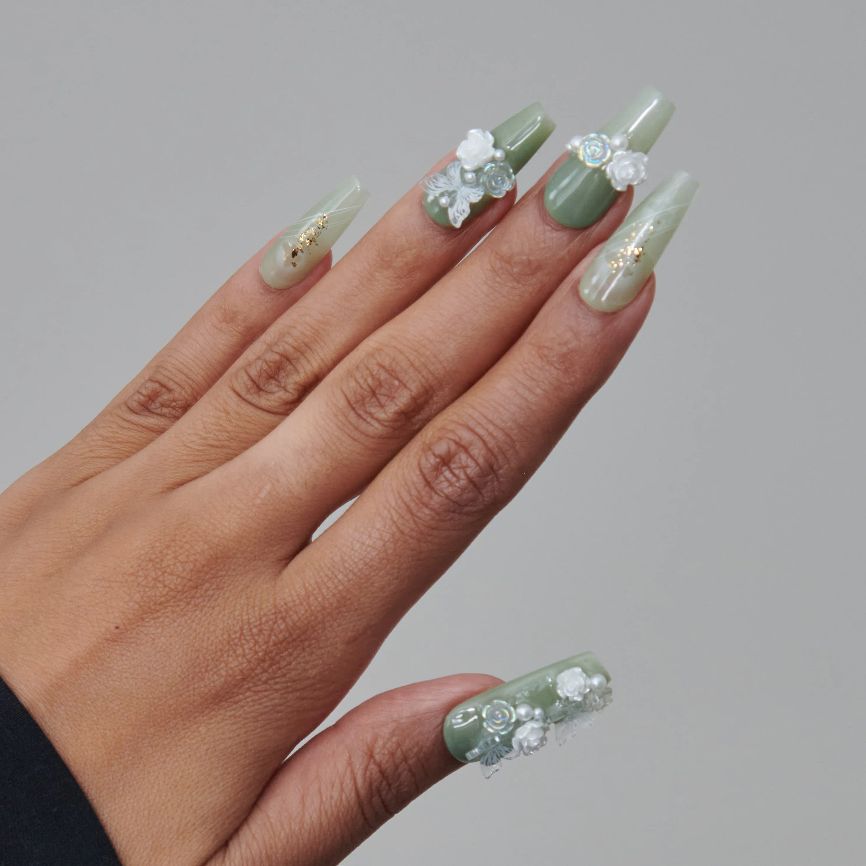 PRESS-ON NAILS